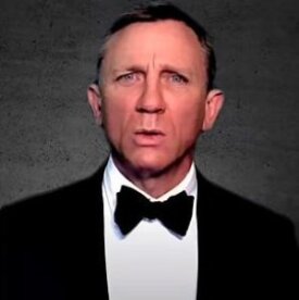 Бабуля против Джеймса Бонда (2021)